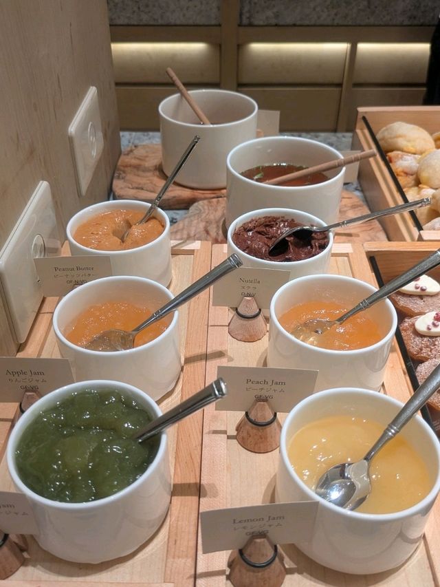 【大阪】日本人がほぼいないホテルで優雅な朝食ビュッフェ 【大阪】日本人がほぼいないホテルで優雅な朝食ビュッフェ