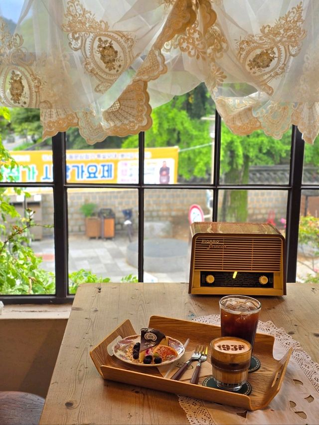 독특한 분위기와 과거의 향기 가득한 전주 데이트코스🧡