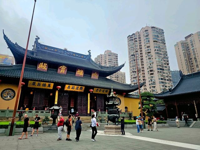 วัดพระหยก (Jade Buddha Temple)