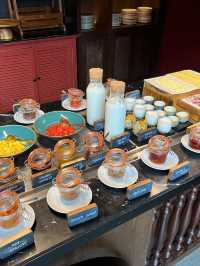 อาหารเช้า ปังๆ โรงแรม Kimpton Kitalay Samui 