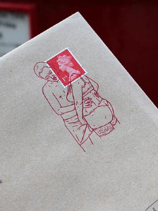 런던 - 비가 계획을 망치지 않고 오히려 아늑함을 더해주는 곳.