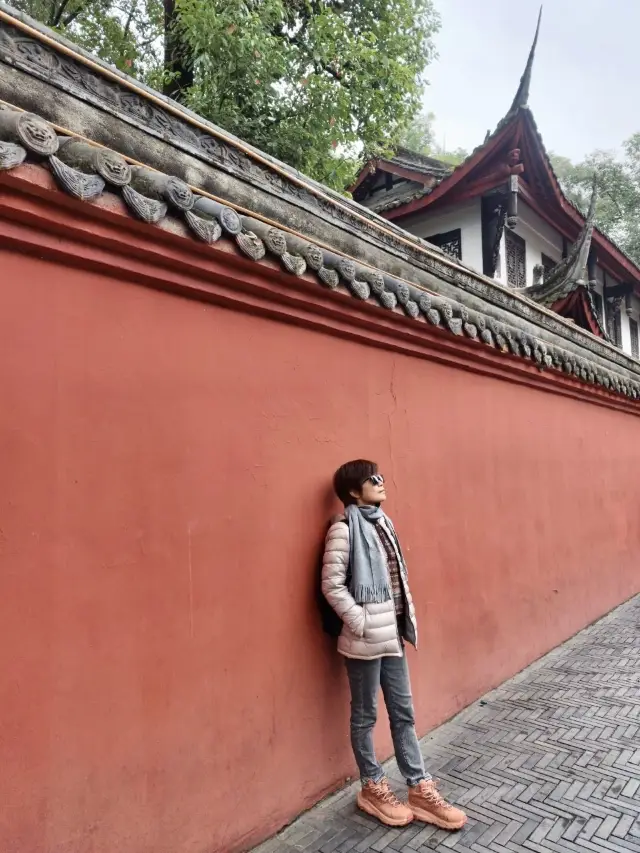 Chengdu Wenshu Monastery | A Tranquil Stroll Through a Thousand-Year-Old Temple
