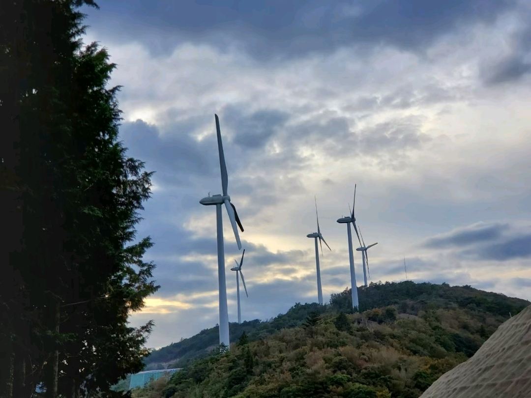 A Breathtaking Spot Where Nature and Windmills Intertwine. | Trip