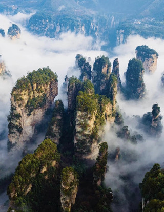  中國張家界：群山漂浮於雲海之上 
