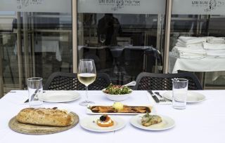 Reviews of famous restaurants in Israel.