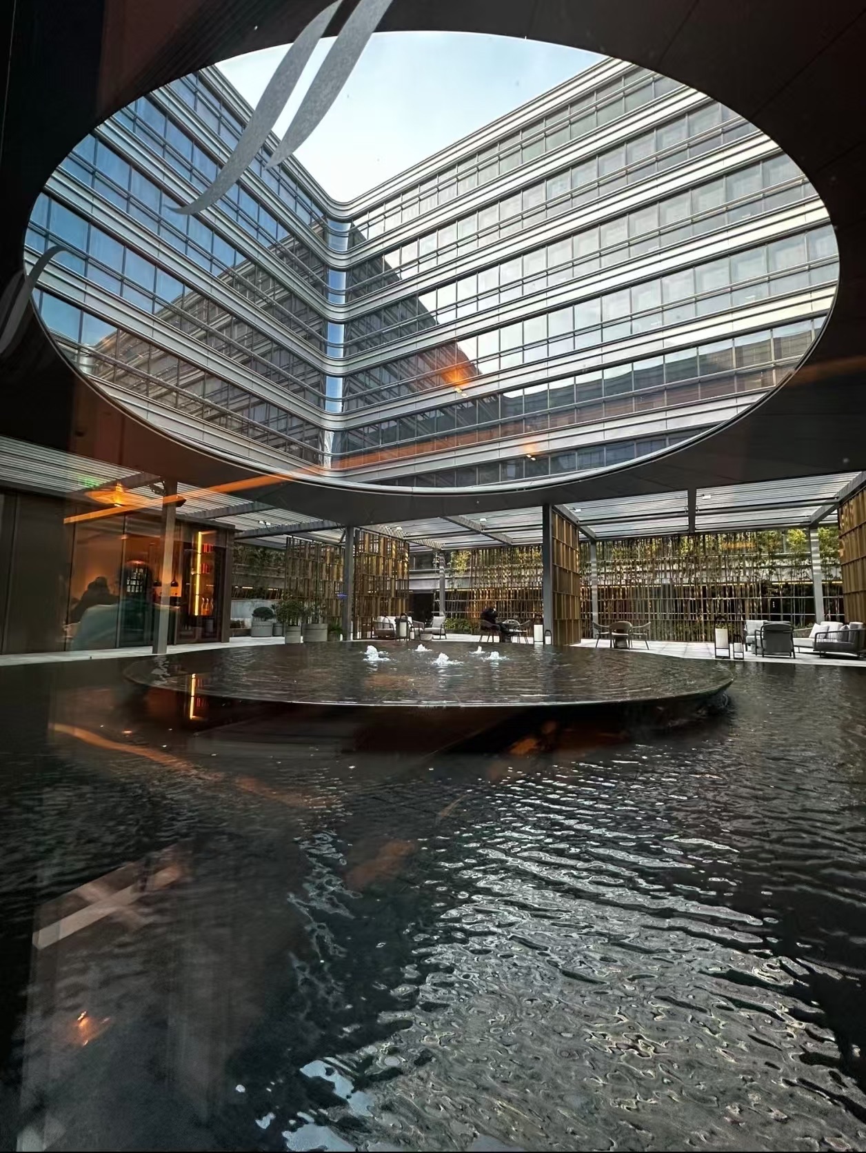 Hilton Shanghai Hongqiao: The Premier Choice for Airport Transfers.