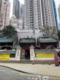One of Hong Kong’s most famous urban temples⛩️