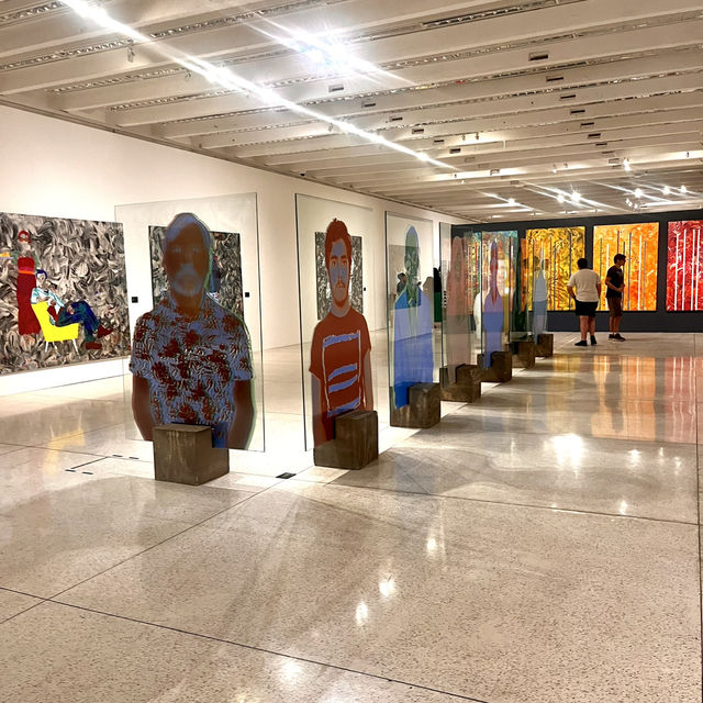 👁️ Explore the “eye” museum in Curitiba 🇧🇷✨