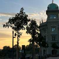 Chill, watch sunset for free @ Parliment Bldg