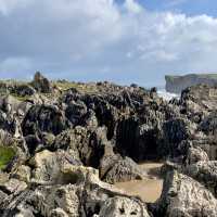 Ribadesella: Coastal Charm and History 🏞️🏰