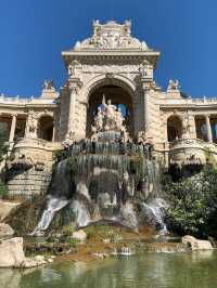 A majestic palace in the center of the city 🏰🇫🇷