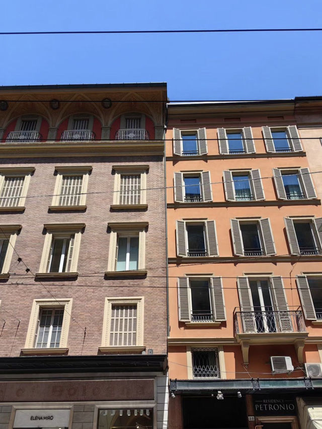 Bologna arhitecture is something else 🇮🇹