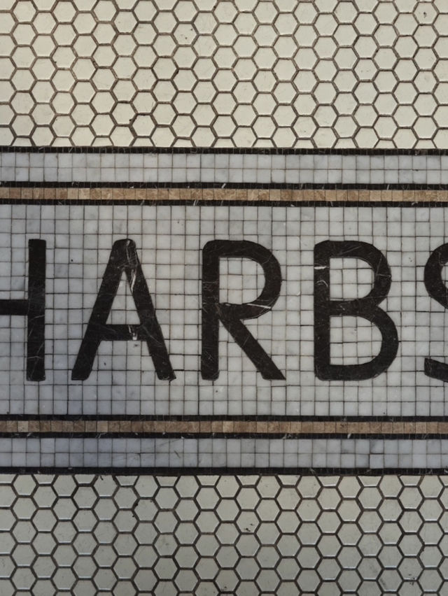 NYC | Tasty fruit cake if Harbs in Soho of NYC 