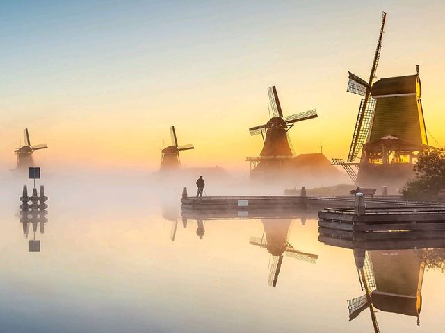 Zaanse Schans: Windmills, Cheese, and Dutch Delights Await!