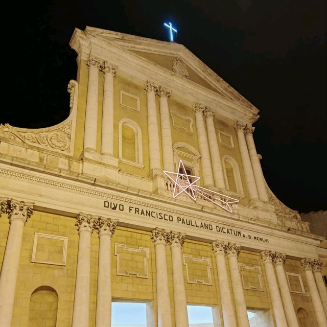The Charm of Taranto: Christmas Magic and Playful Details