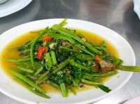 ตำนานร้านข้าวต้มโต้รุ่งของหัวหิน