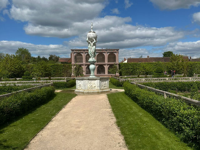 A royal gardens 