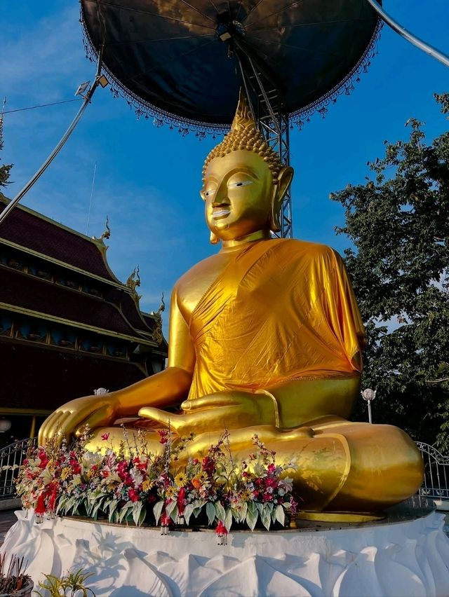 Wat Chalermprakiat — Sky-High Sanctuary on Maemo Mountain