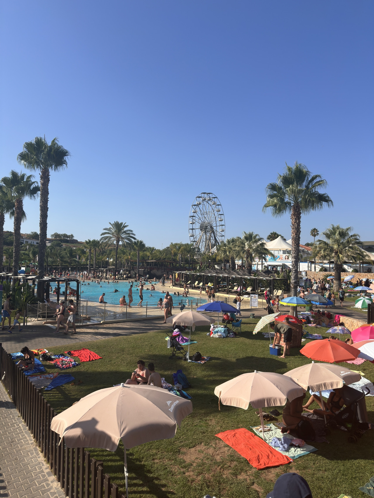 🏖️Ambiance/Facilities: