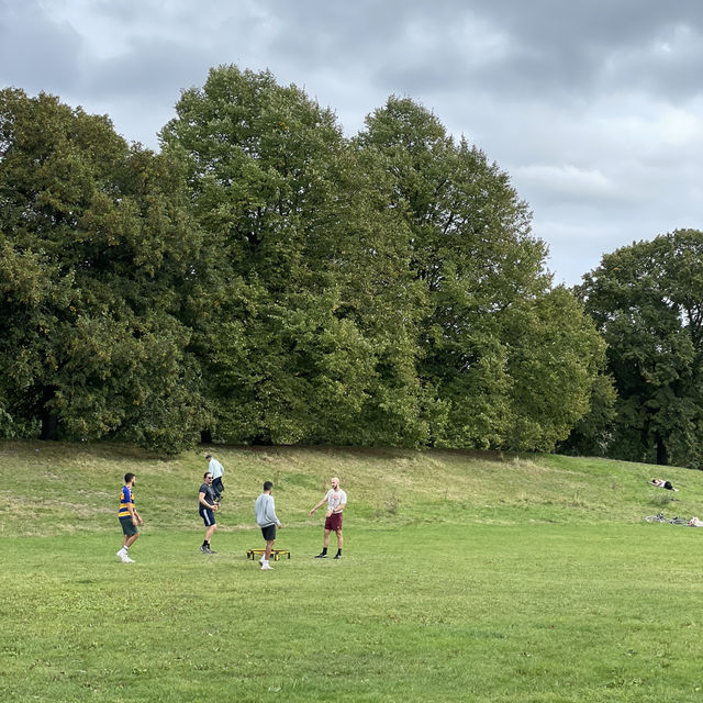 London on a Budget: South Bank & Green Escapes