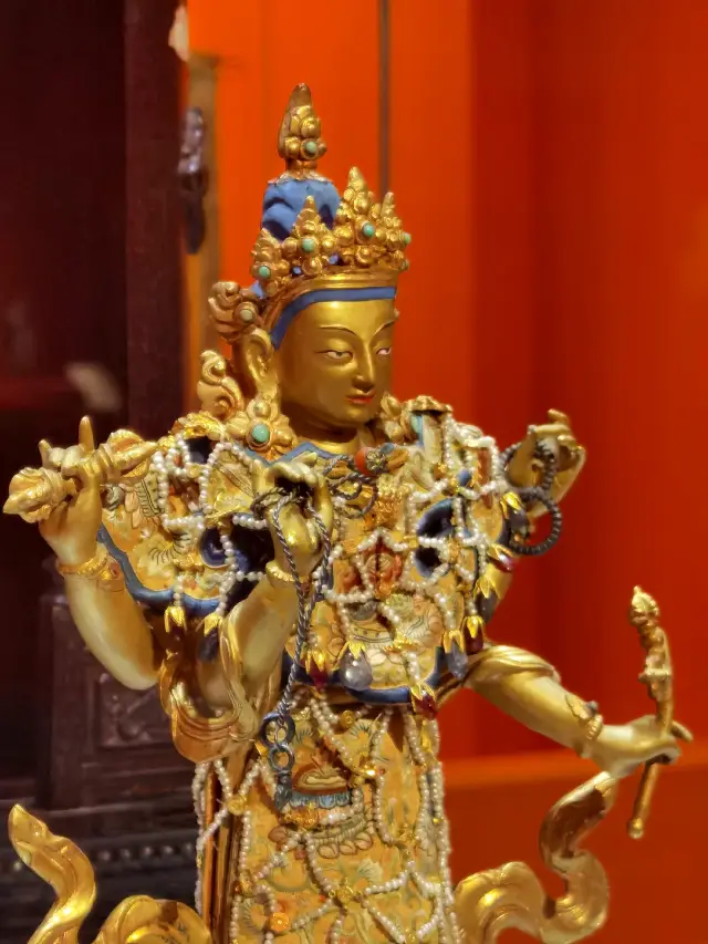 Auspicious and Extraordinary: Macao Museum Exhibition