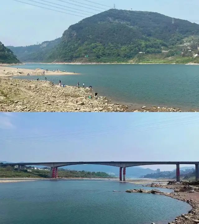 On the banks of the river in Chongqing, one can view the hidden Jinkangbei ancient village nestled in the mountains