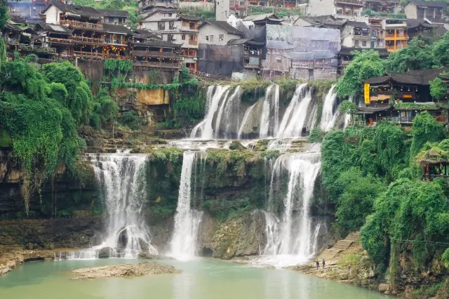 Furong Town, an ancient town hanging on a waterfall