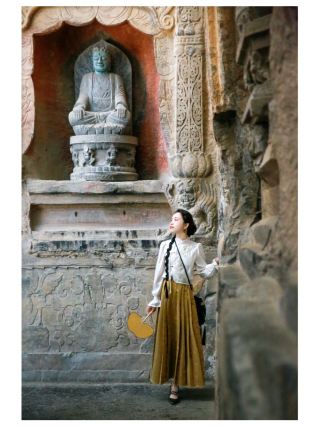 Một di tích của triều đại Bắc Tề, hang động này nhỏ nhưng tuyệt đẹp