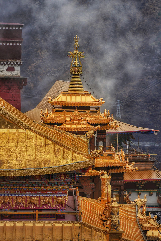 被整座山的經幡震撼住了｜金川觀音廟