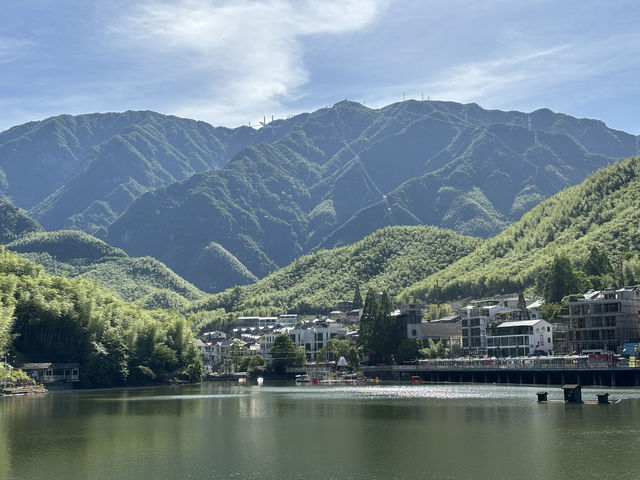 安吉「高家堂村」，恬靜與狂野的「兩面派」