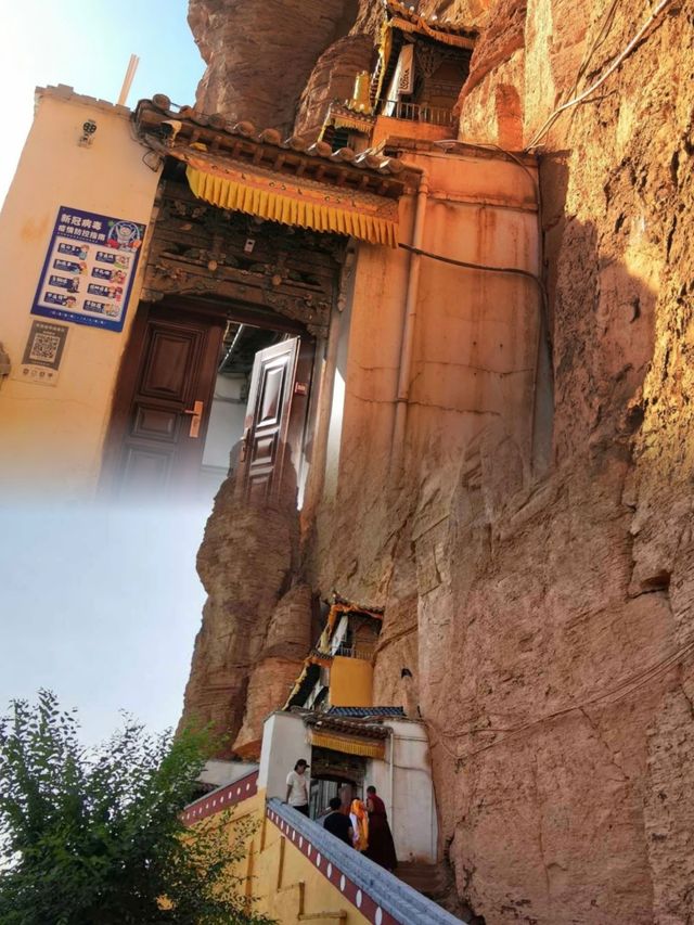 走進青海白馬寺，感悟神聖與自然