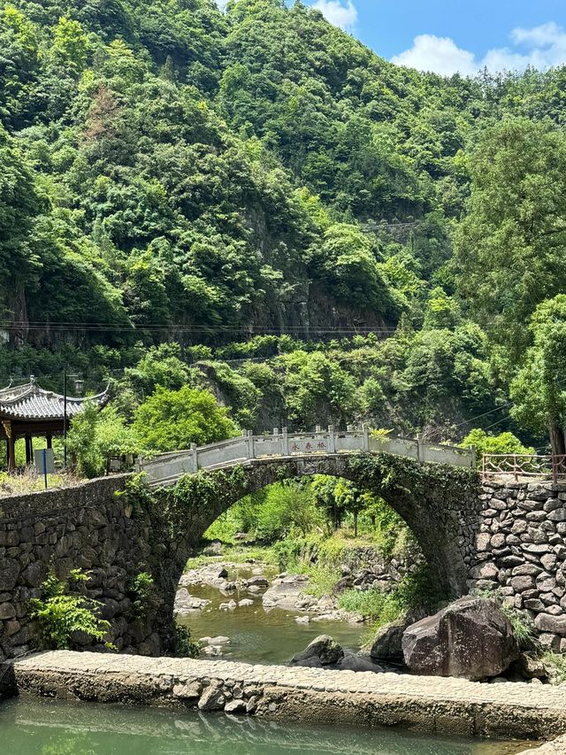 天空之城｜懸崖上的古村落