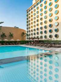 🌟 Bangkok Bliss: Silom's Holiday Inn Delights 🌟