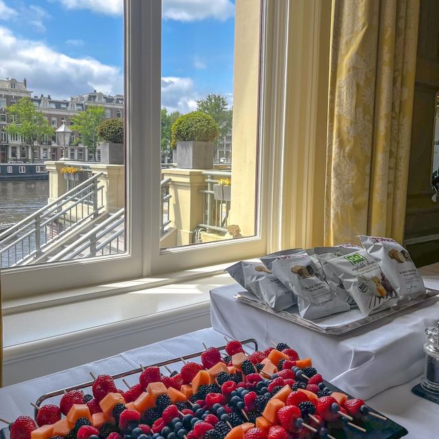 InterContinental Amsterdam: Experience the charm of history and embrace the beauty of the riverside 🏞️