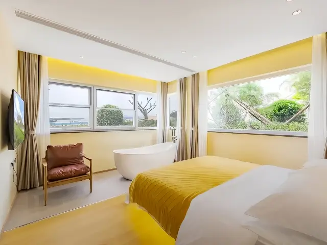 Dream Island, a secret place to sleep with the sea