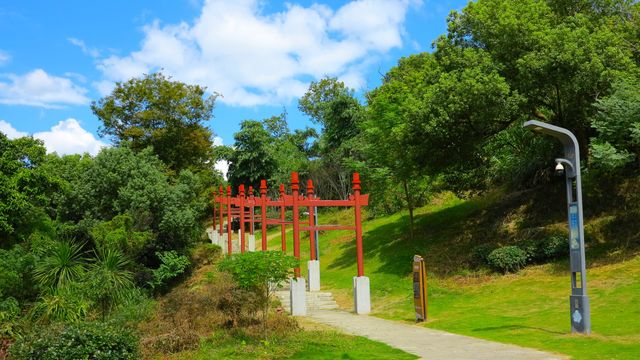 高蓋山公園西大門。
