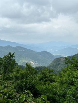 湖北孝感雙峰山｜不一樣的煙霧飄渺。