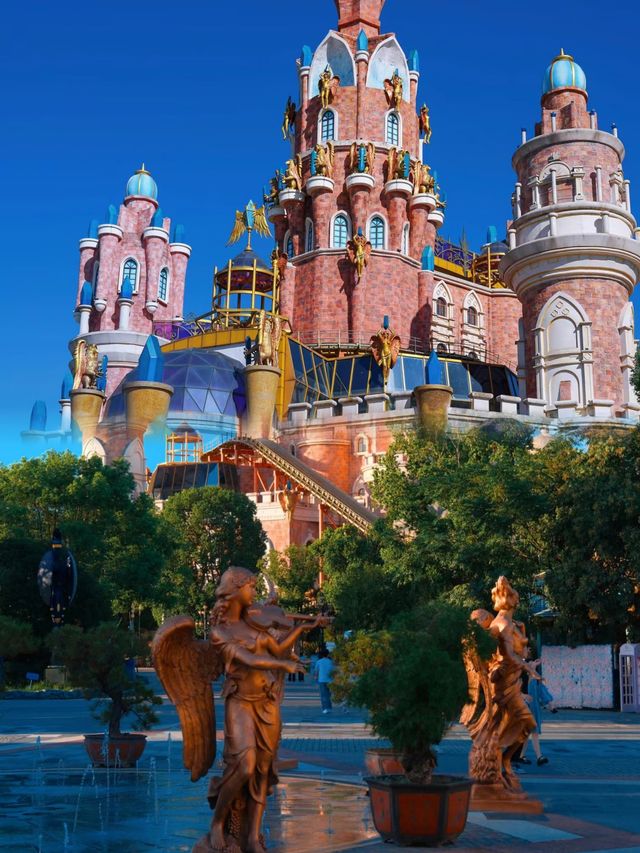 東方山水樂園，孩子們喜愛的樂園，假期帶孩子一起來吧！  在江南這片古老而美麗的土地上，隱藏着一個讓人。