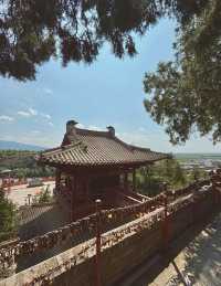 天下寺廟不談情，唯有永濟普救寺。