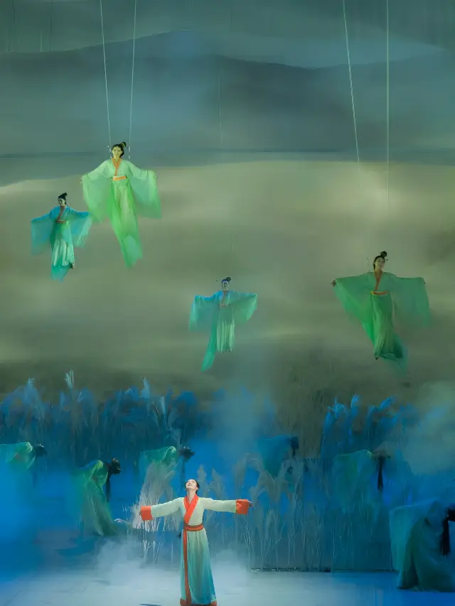 Take your kids to Xi'an to enjoy a feast for the eyes and ears! 