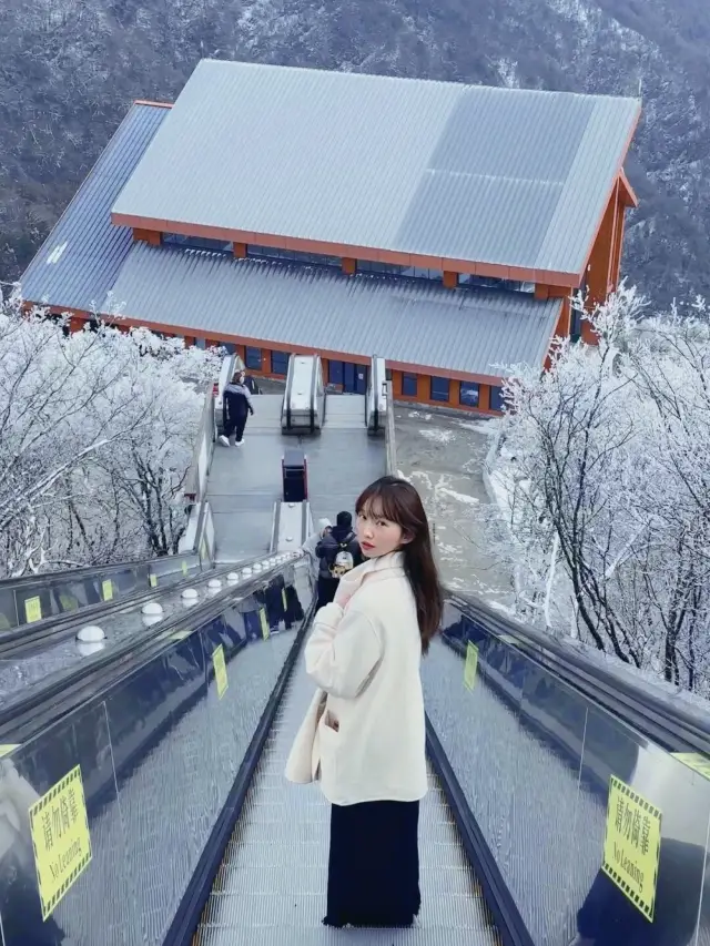 Snow Viewing in Xi'an: Longtou Mountain Guide