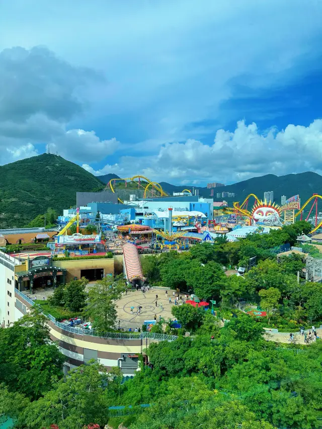 Is Hong Kong Ocean Park worth a visit?