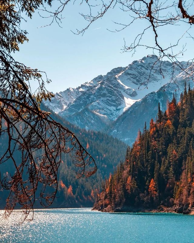 Discover the Wonders of Sichuan: Jiuzhaigou and Beyond