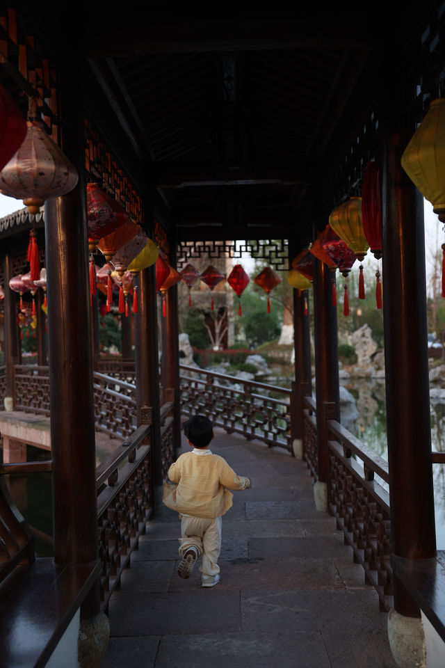 不是蘇州！帶娃住進江南園林夢中