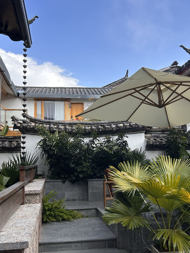 在麗江住進可欣賞雪山莫奈花園的夢幻酒店！