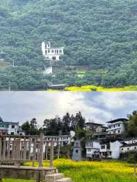 黄山腳下嘅水墨畫——江山水畫廊