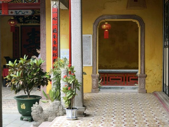 🏮 3 Days in Hoi An: Temples, Lanterns & Local Life Before Sunrise