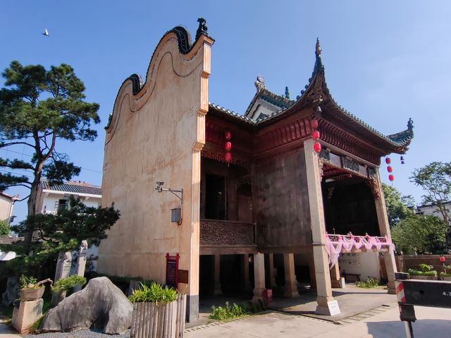 湖南長沙銅官鎮東山寺戲台