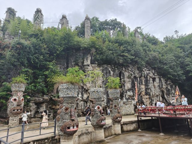 粵桂貴6日5晚遊：山水之間，穿越民族風情之旅
