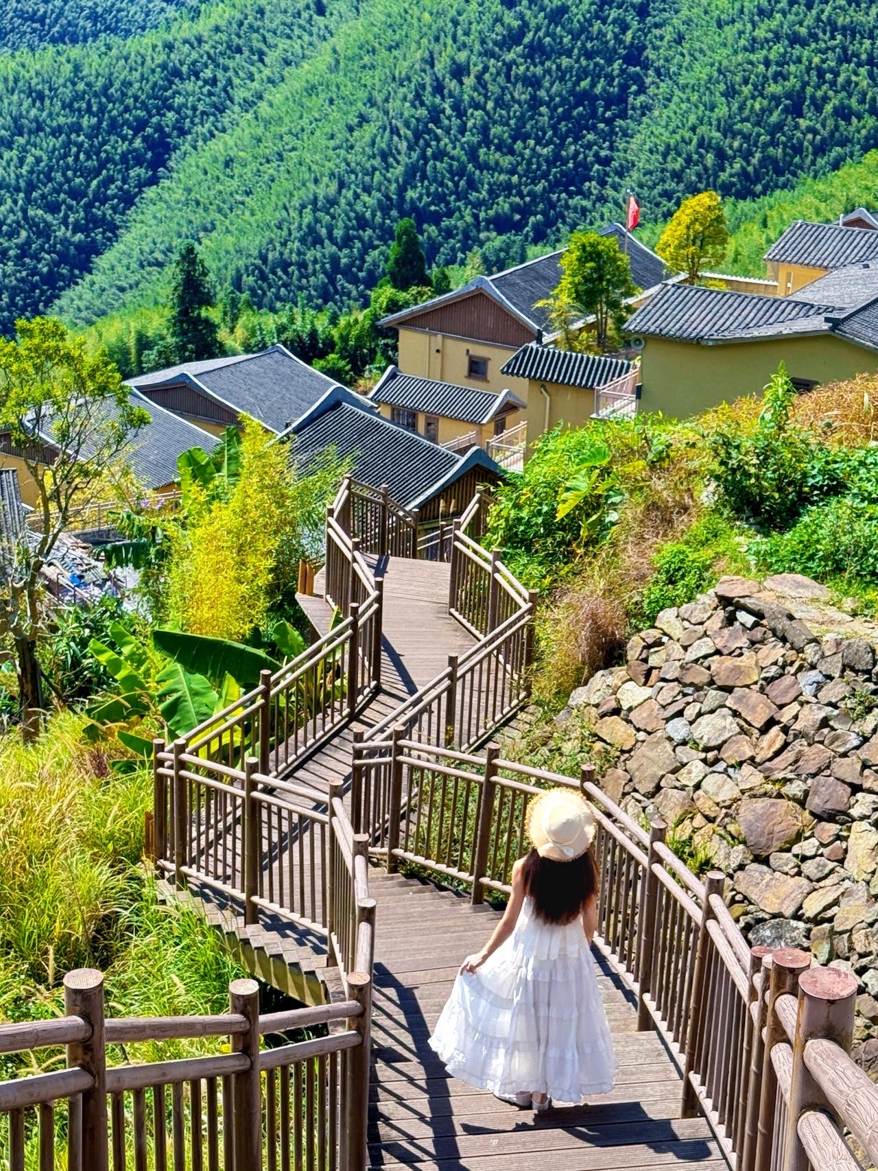 Hidden Gem in Guangdong / A Secluded Vacation Paradise Deep in the Bamboo Sea